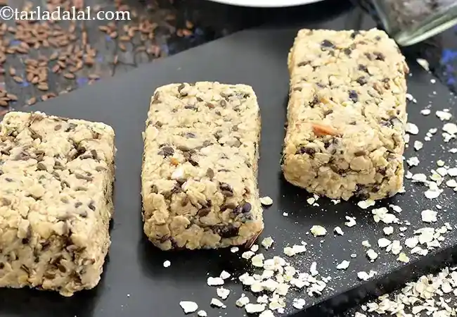 Healthy Oats And Nuts Energy Bar Recipe
