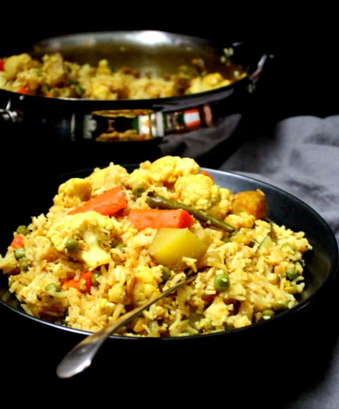 Matar Ki Tehri Recipe - Fragrant rice cooked with spices and fresh peas