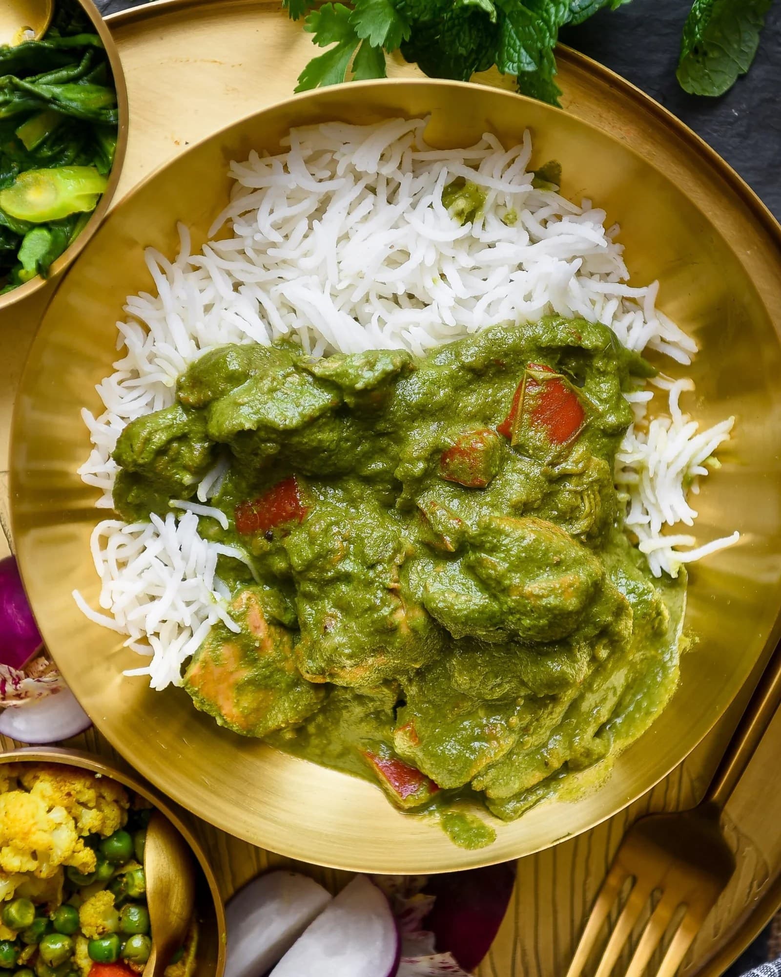 Hariyali Egg Curry Recipe In Coriander and Mint Gravy