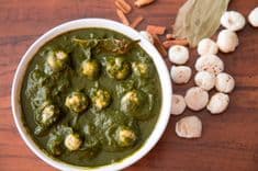 Palak Makhana Recipe