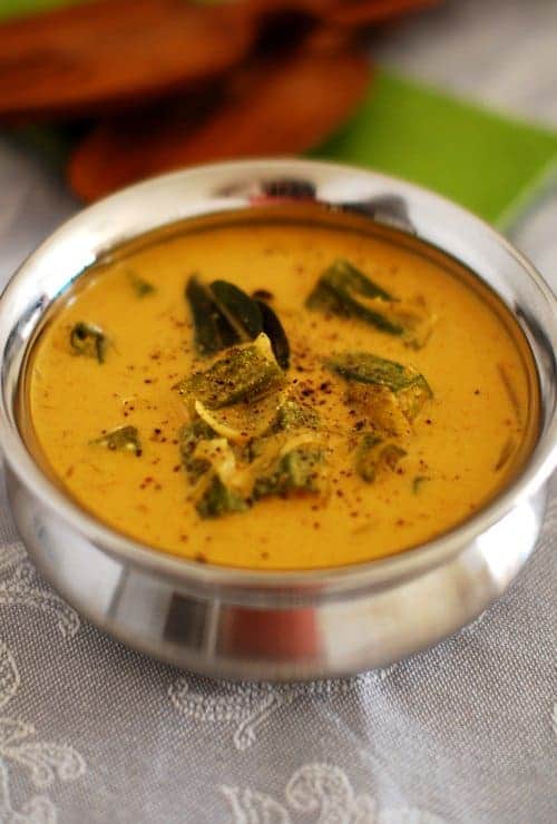 Vendakka Stew Recipe (Kerala Style Okra Stew)