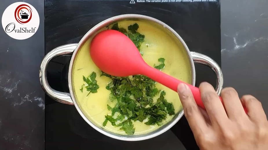 Karwar Style Kairichi Udid Methi Recipe (Raw Mango Methi Curry)
