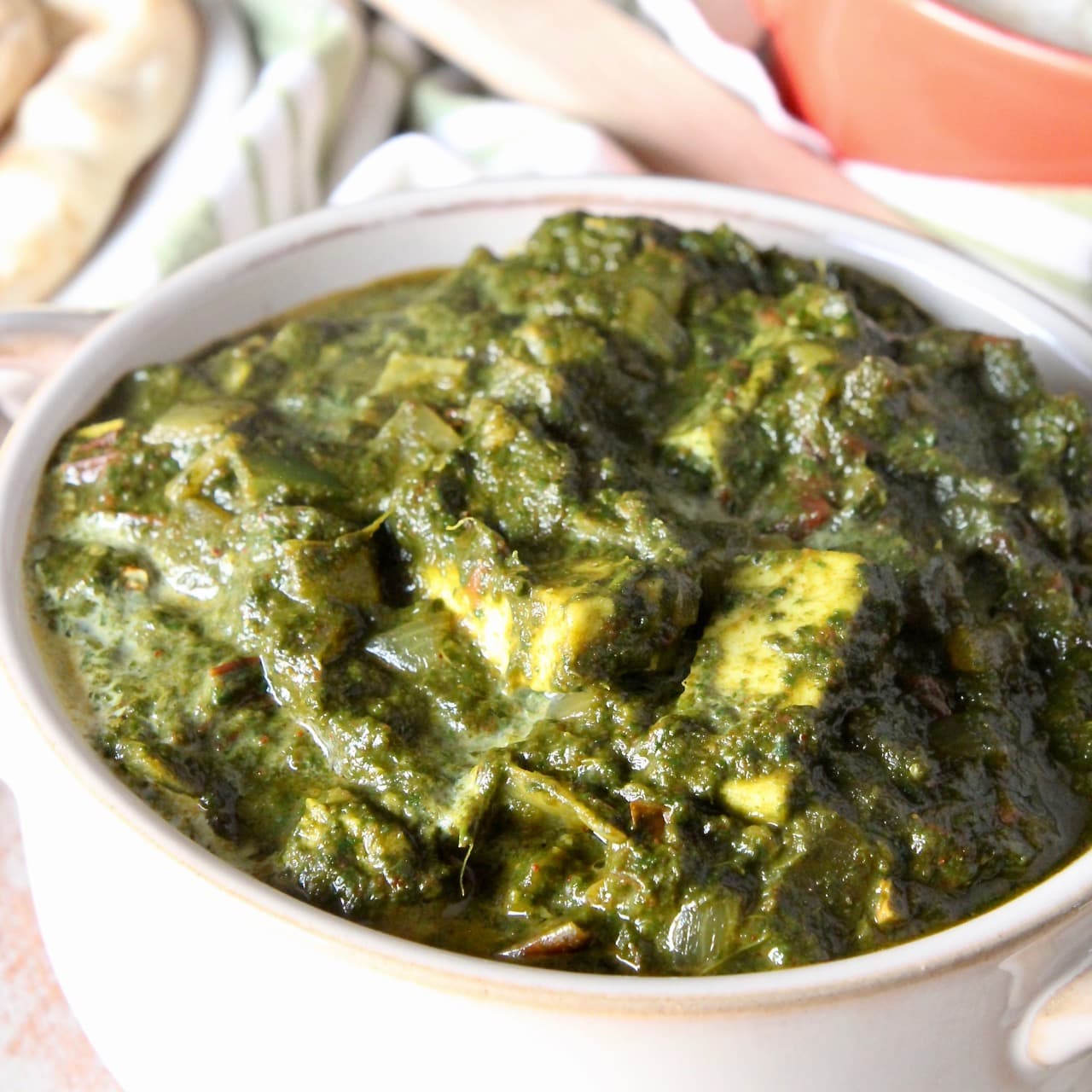 Kashmiri Saag Recipe - Kashmiri Style Spinach / Palak