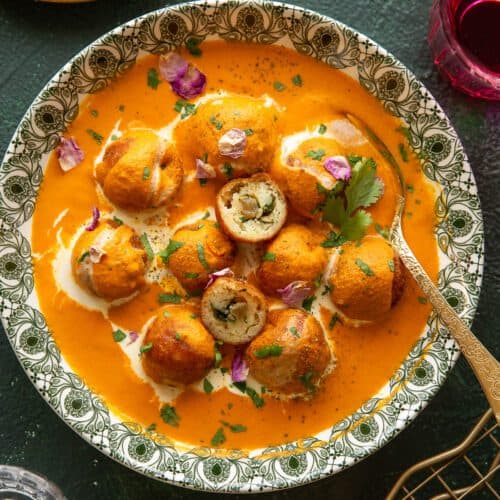 Sweet & Spicy Stuffed Paneer In Kofta Curry Recipe