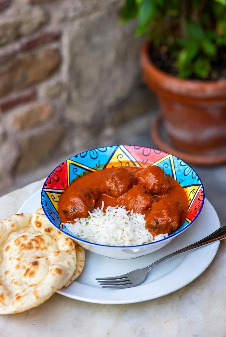 Nargisi Kofta Curry Recipe - Spicy Scotched Egg Curry