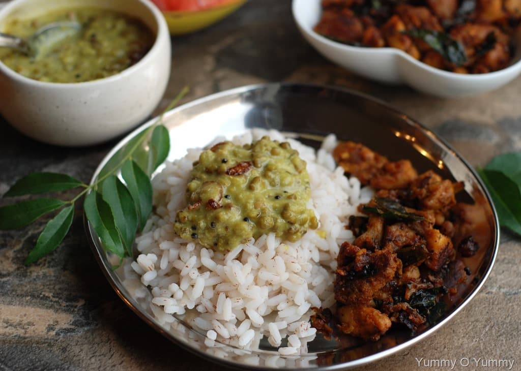 Kerala Cherupayar Curry Recipe (Green Moong and Yellow Moong Dal Recipe)